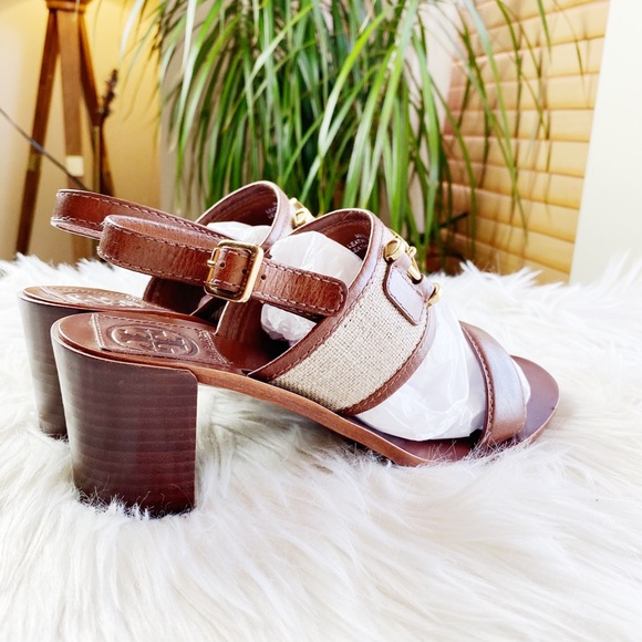 Tory Burch Shoes - Tory Burch Sandals. Size 6